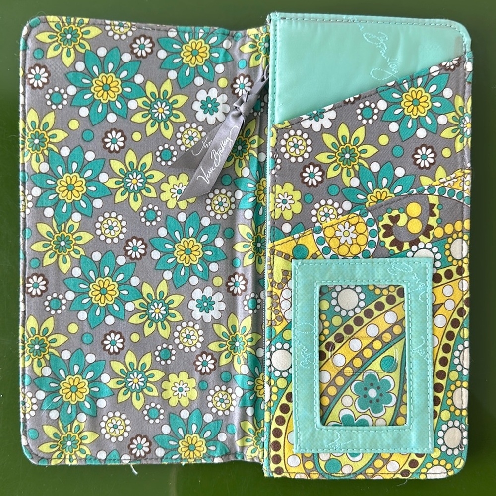 Vera Bradley travel wallet